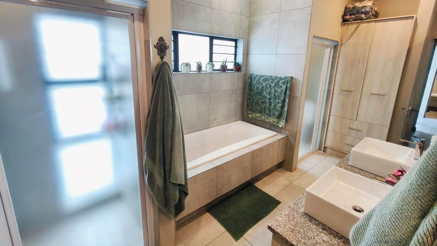 3 Bedroom Property for Sale in Baillie Park North West